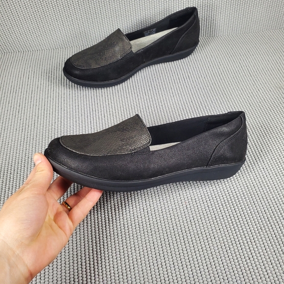 Clarks black loafers - Picture 8 of 12